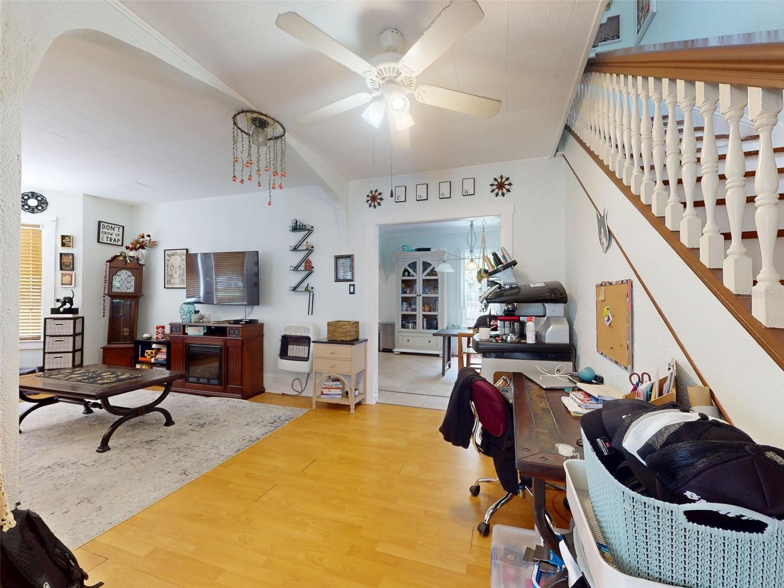 Image 5 of 68 For 628 Mulberry Street