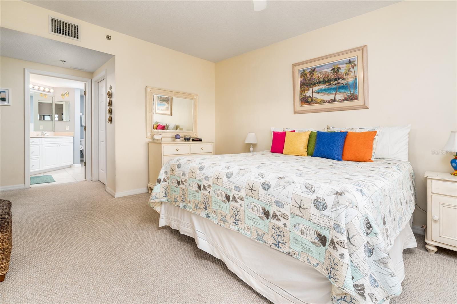 Image 15 of 40 For 5300 Atlantic Avenue 7-302