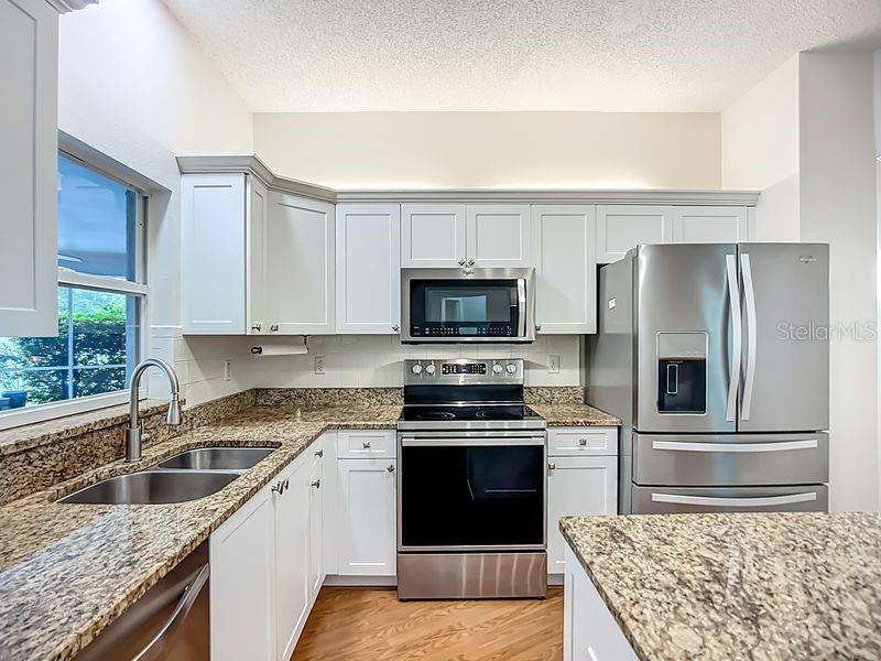 Image 15 of 39 For 1103 Woodview Way