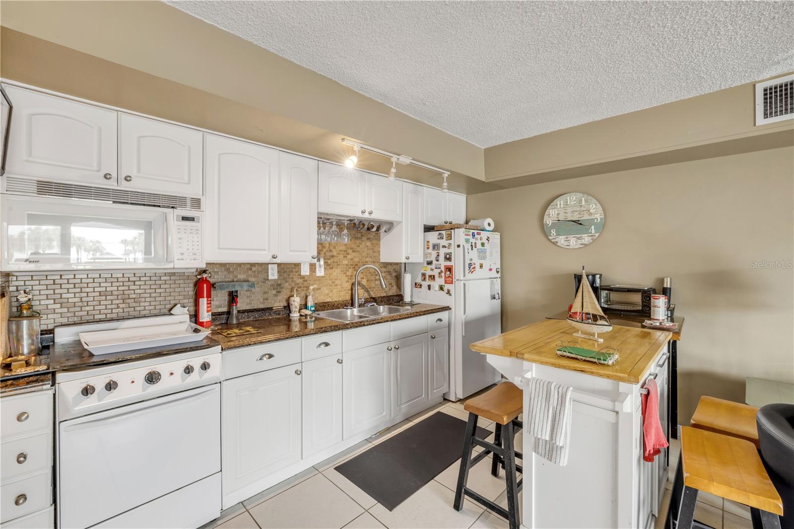 Image 13 of 18 For 3700 Atlantic Avenue 216