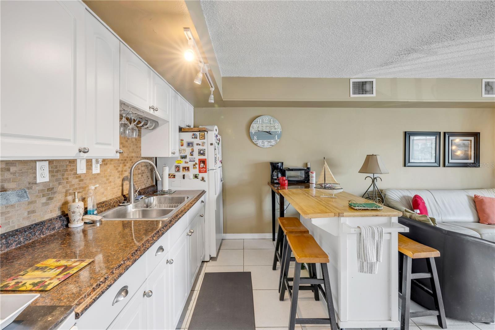 Image 5 of 18 For 3700 Atlantic Avenue 216