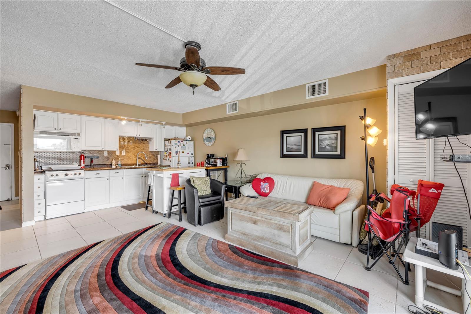 Image 6 of 18 For 3700 Atlantic Avenue 216