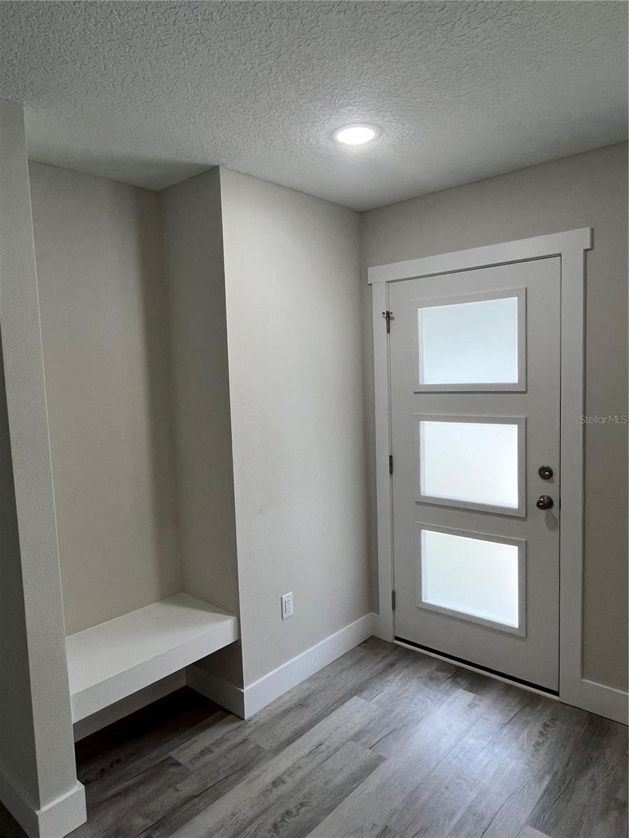 Image 21 of 66 For 119 Dixwood Avenue