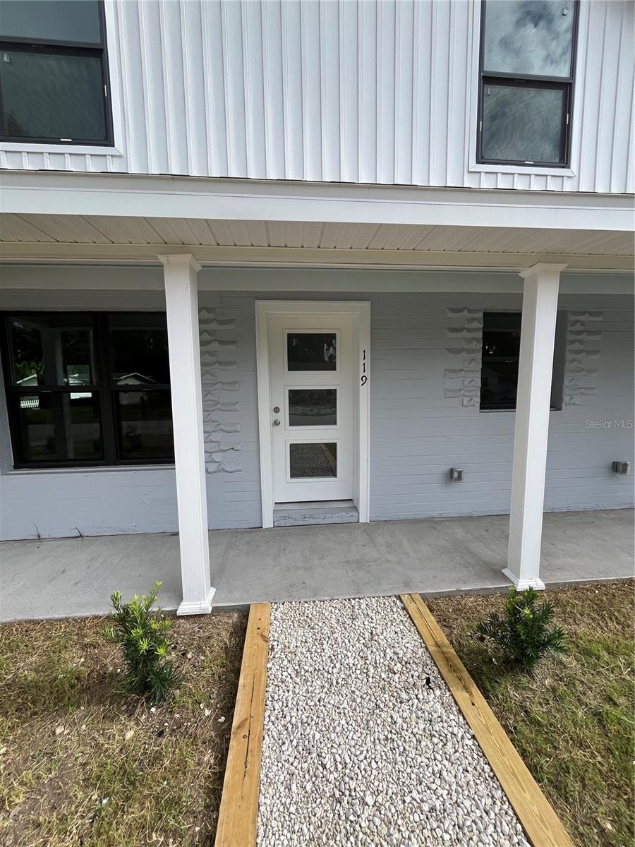 Image 7 of 66 For 119 Dixwood Avenue