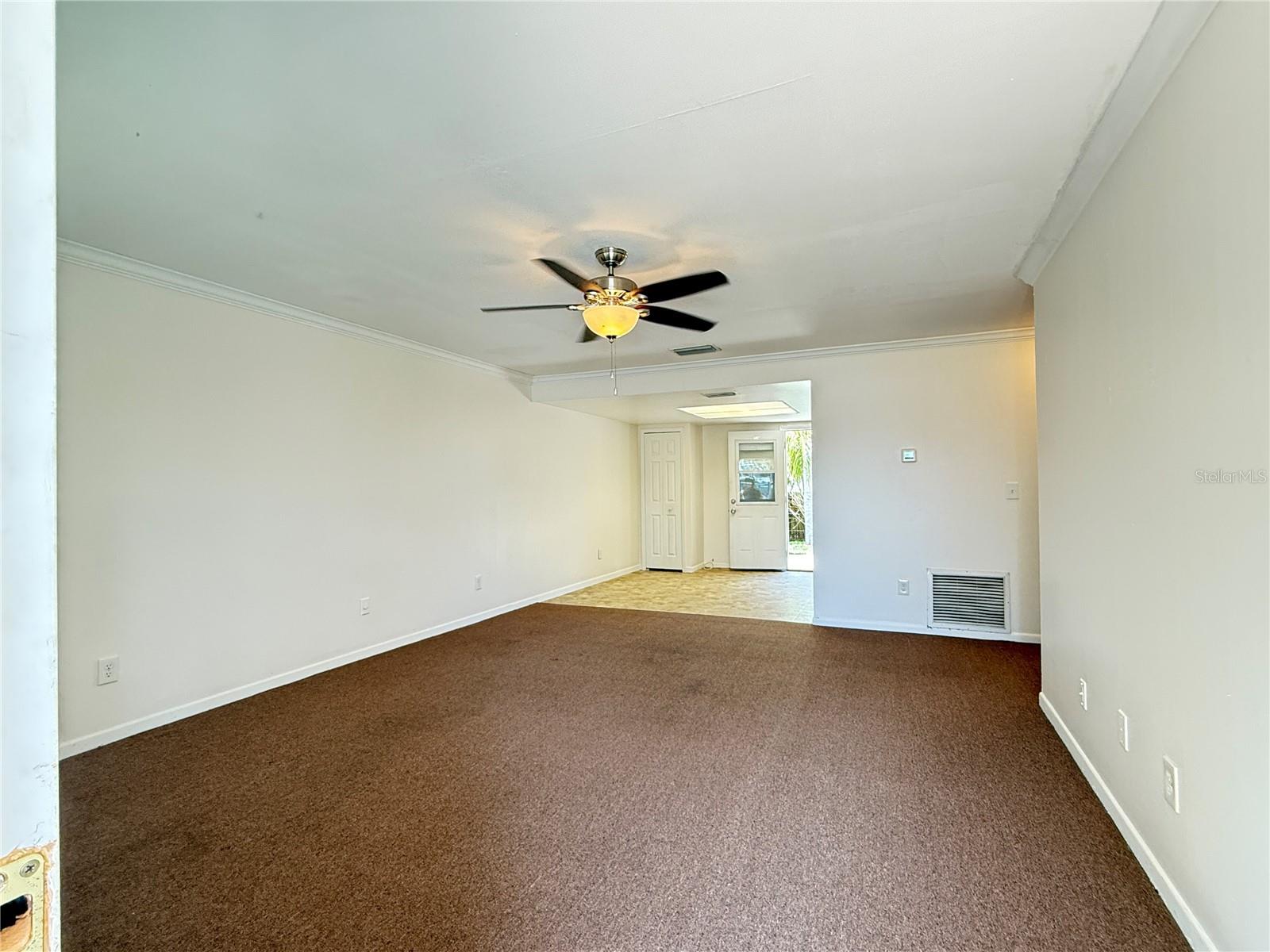 Image 12 of 52 For 712-714 Oakwood Avenue
