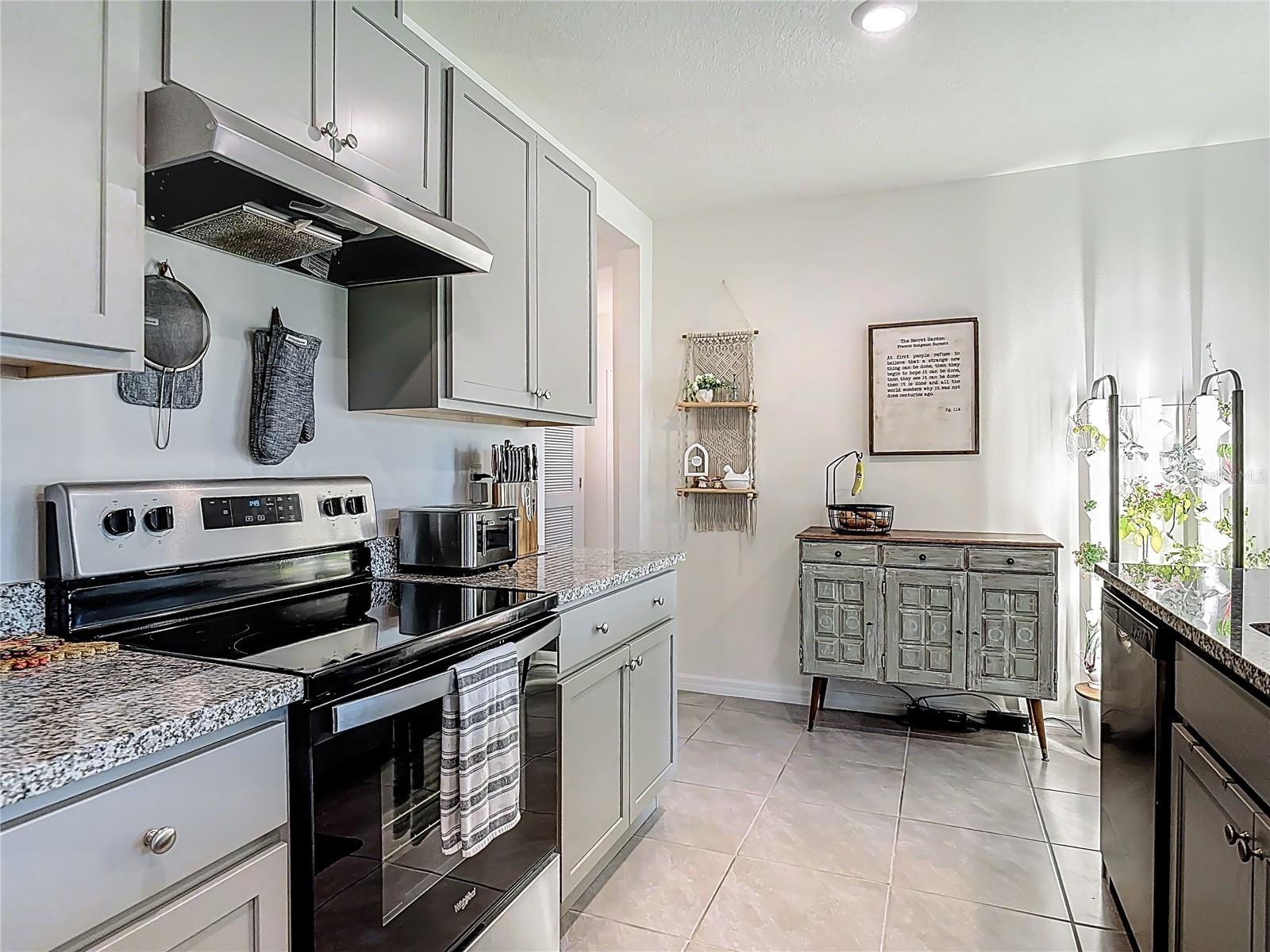 Image 14 of 47 For 3211 Silas Drive
