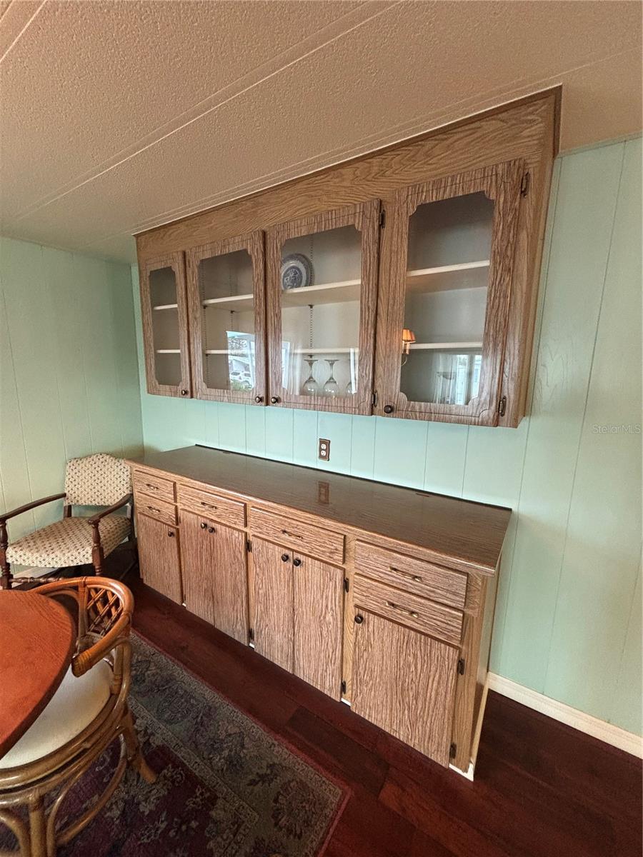 Image 11 of 28 For 210 49th Avenue W