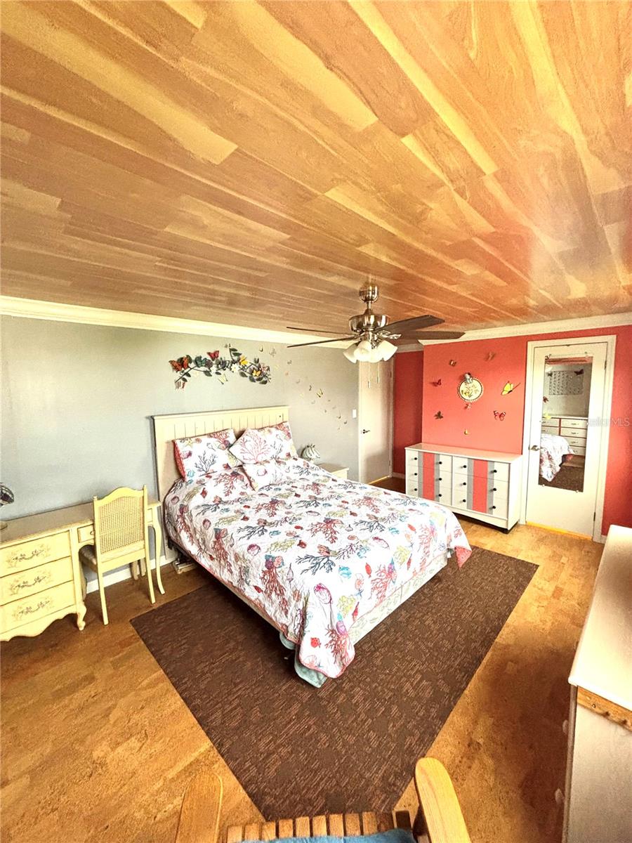 Image 12 of 28 For 210 49th Avenue W