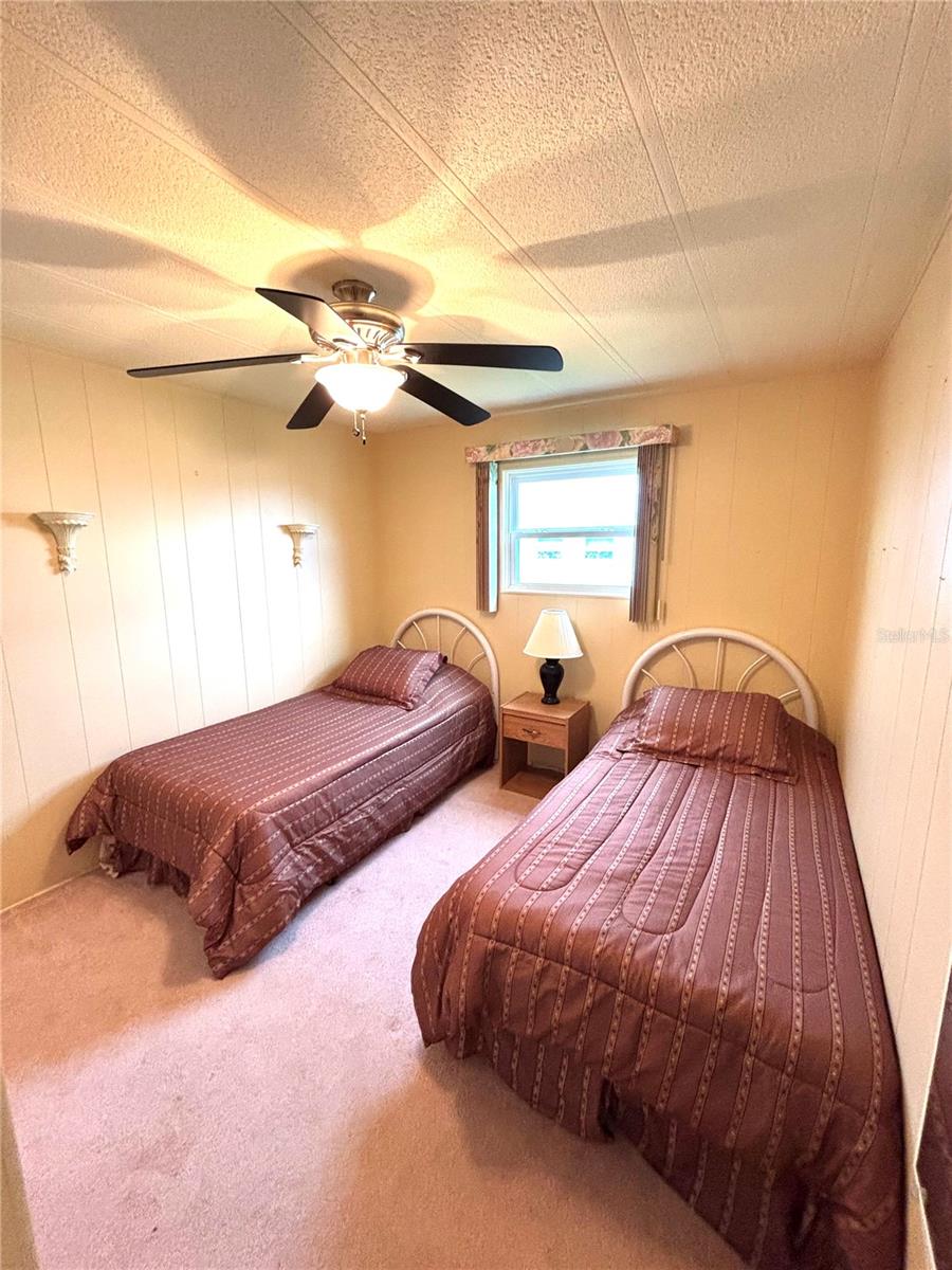 Image 18 of 28 For 210 49th Avenue W