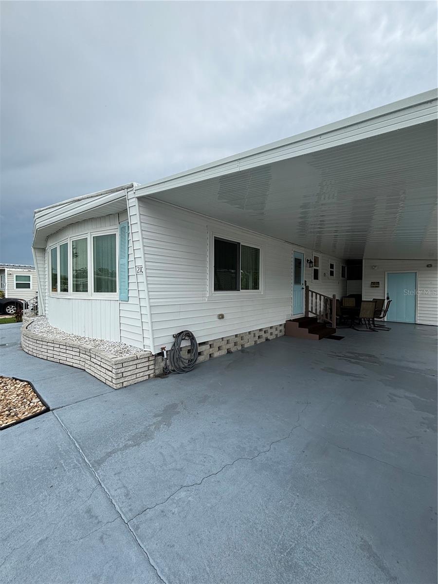 Image 3 of 28 For 210 49th Avenue W