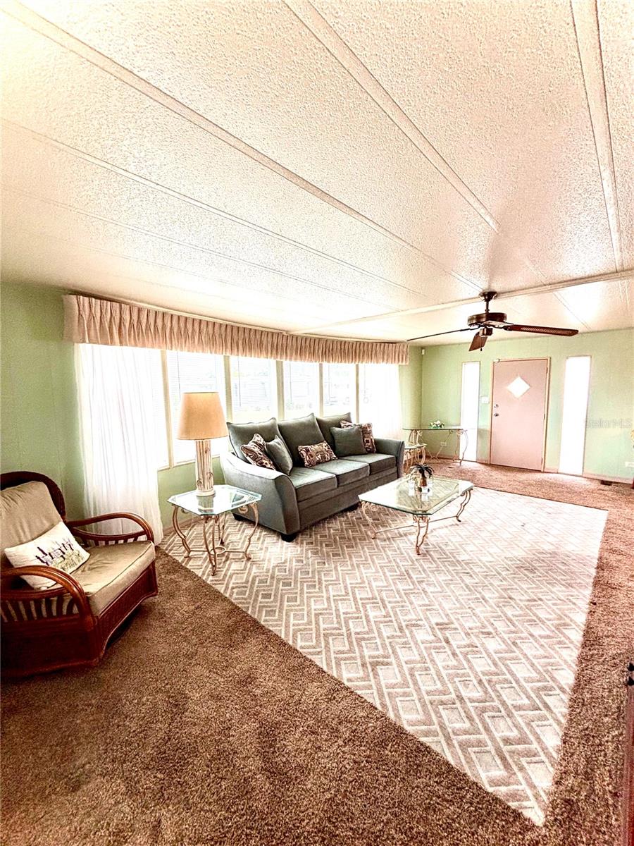 Image 7 of 28 For 210 49th Avenue W