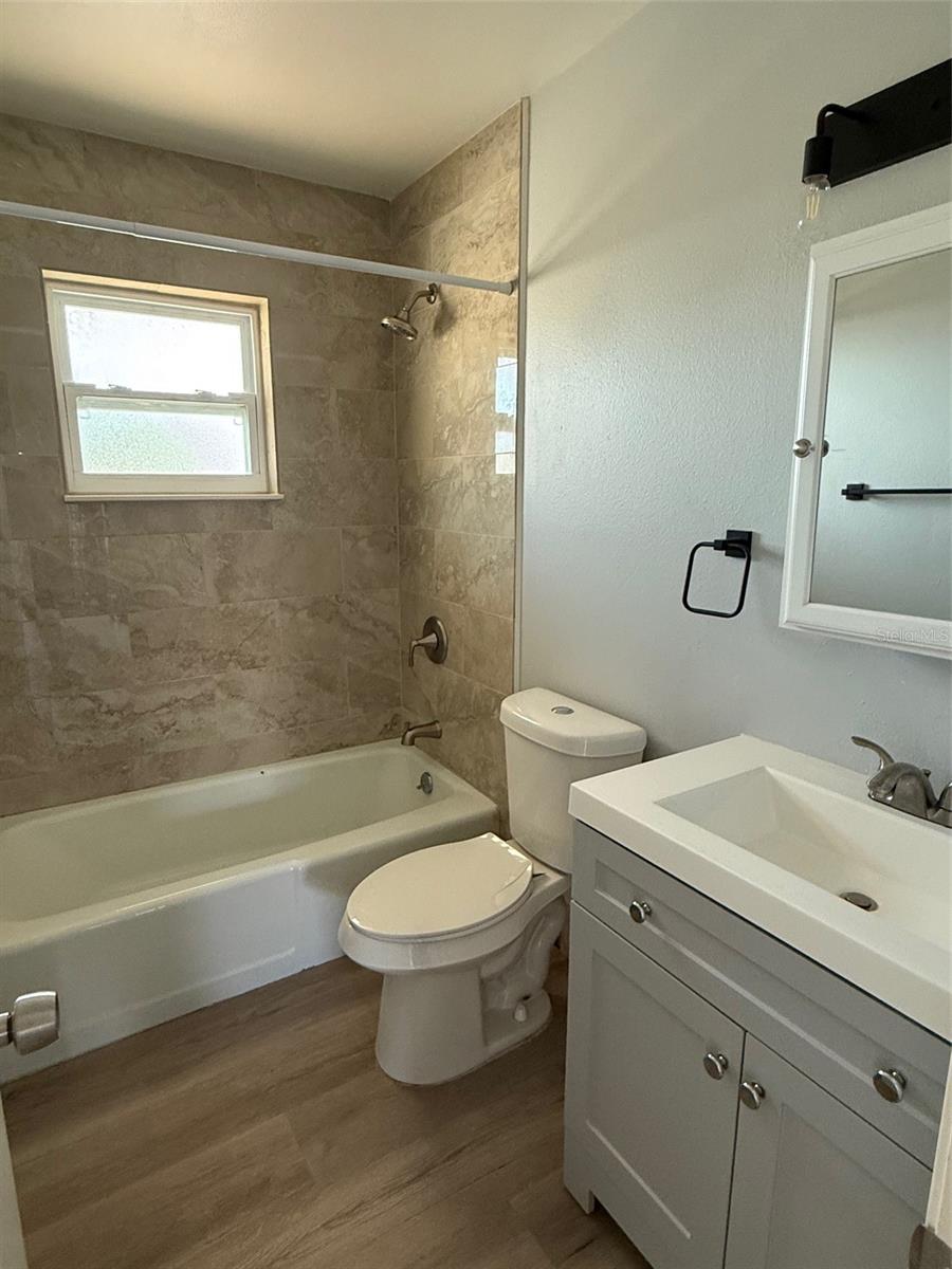 Image 3 of 16 For 805 Louisville Street 2