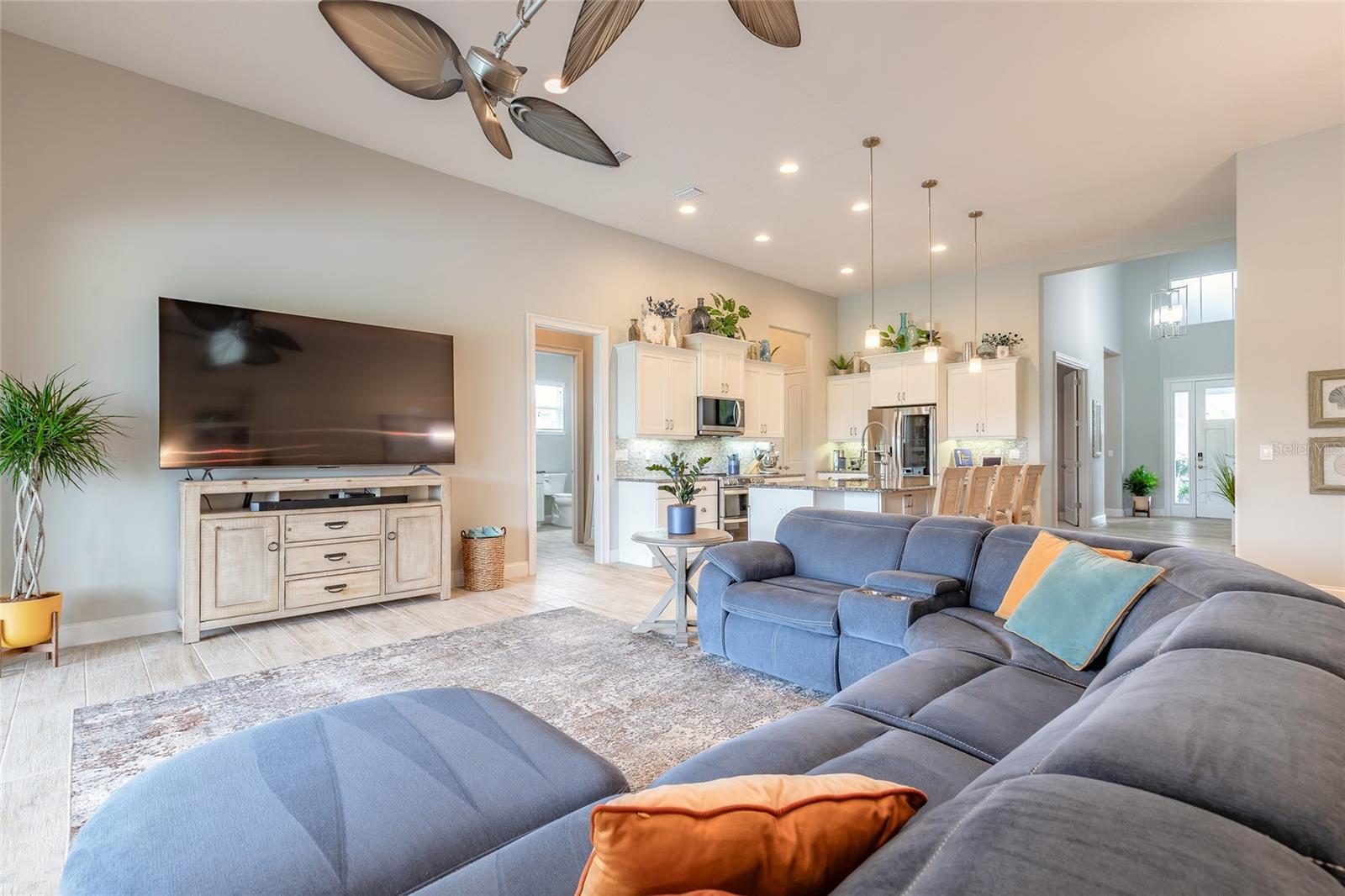 Image 43 of 64 For 2931 Bella Flore Terrace