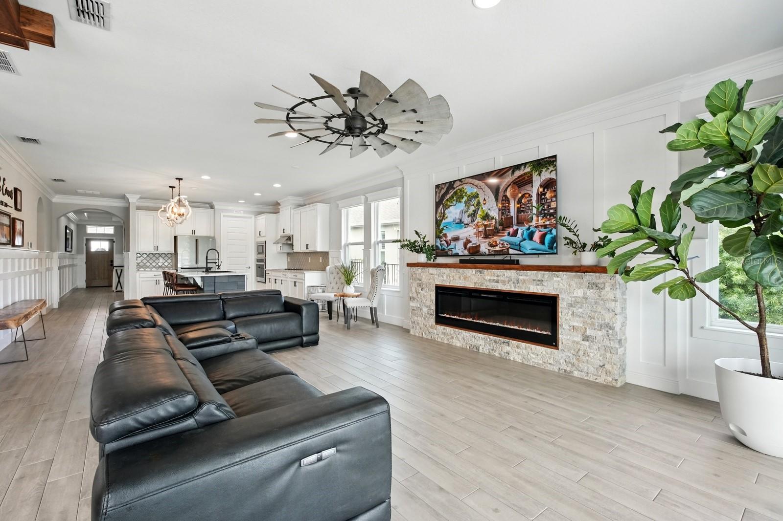 Image 12 of 46 For 3019 Borassus Drive