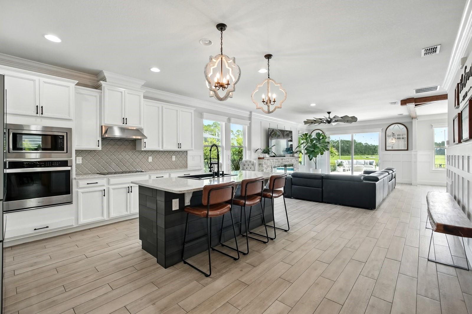 Image 4 of 46 For 3019 Borassus Drive