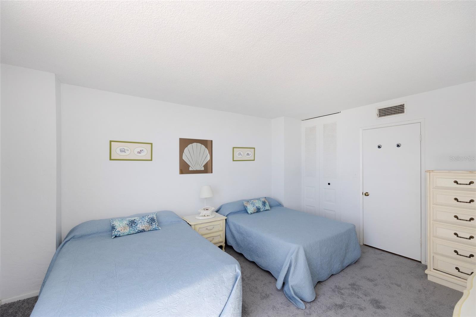 Image 17 of 42 For 2987 Atlantic Avenue J020