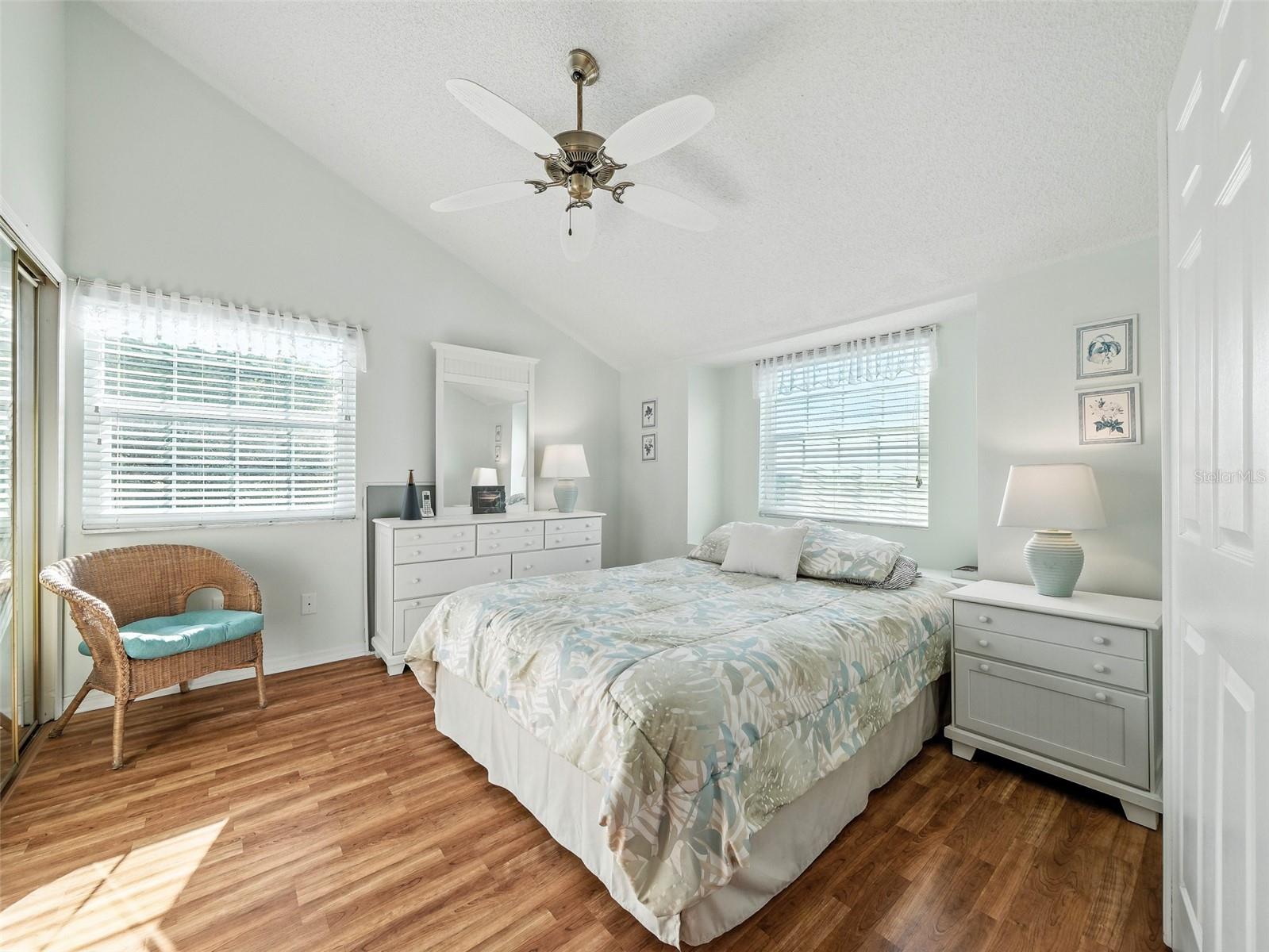 Image 23 of 64 For 858 Baybreeze Way 68c