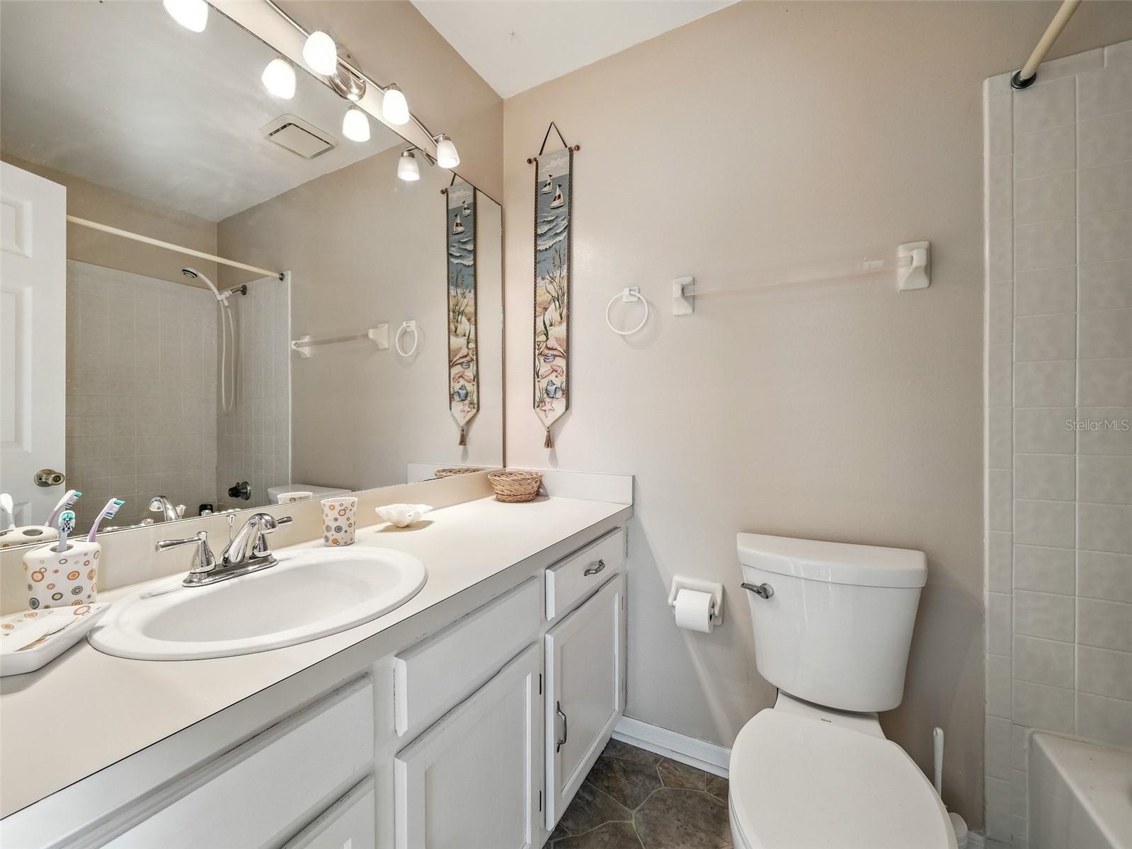 Image 25 of 64 For 858 Baybreeze Way 68c