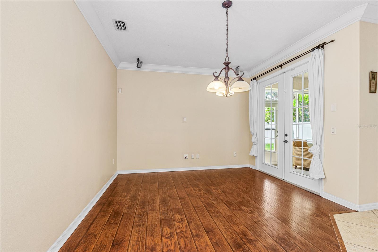 Image 20 of 43 For 3859 Calliope Avenue