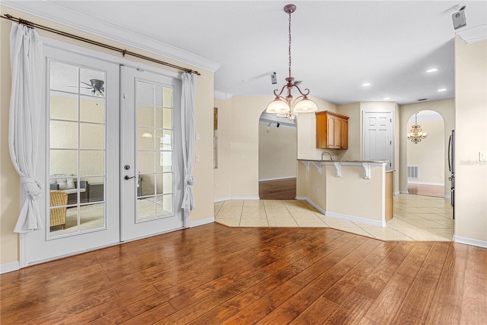 Image 21 of 43 For 3859 Calliope Avenue