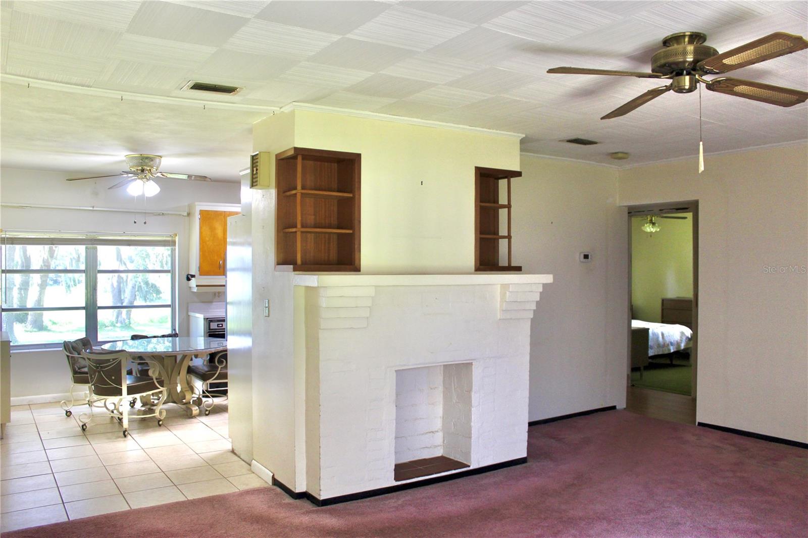 Listing photo id 6 for 407 Hunting Lodge Drive