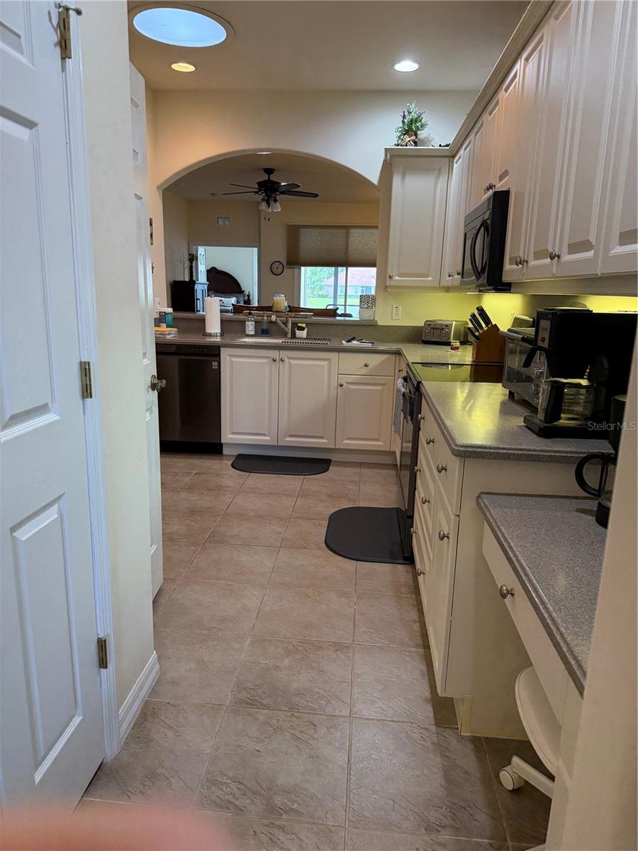 Image 11 of 24 For 3604 Romea Circle
