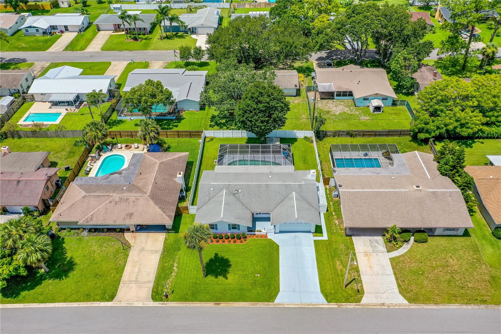 Image 33 of 36 For 1308 Golfview Drive