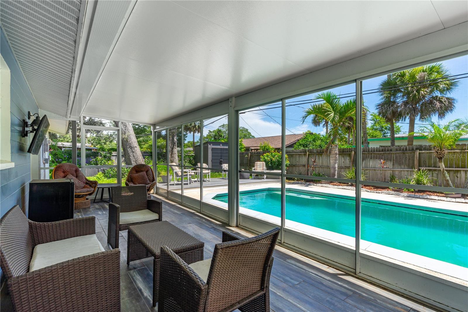 Image 8 of 36 For 2031 Mike Street
