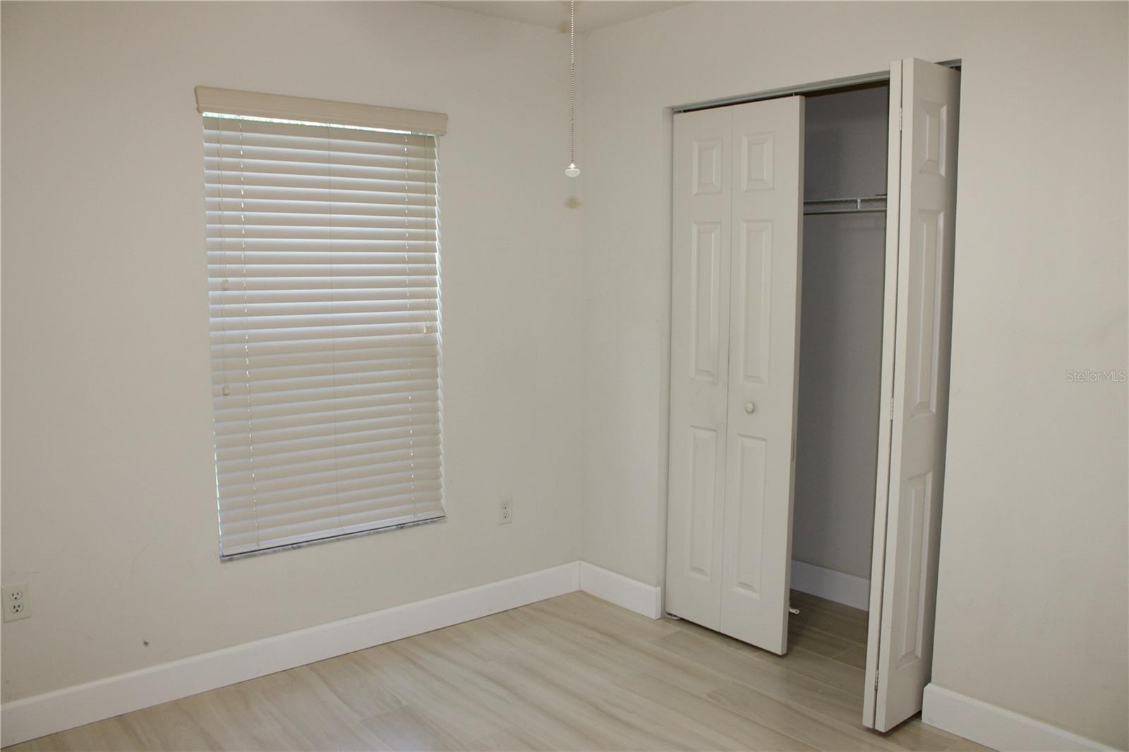 Image 14 of 26 For 519 Aeolian Drive