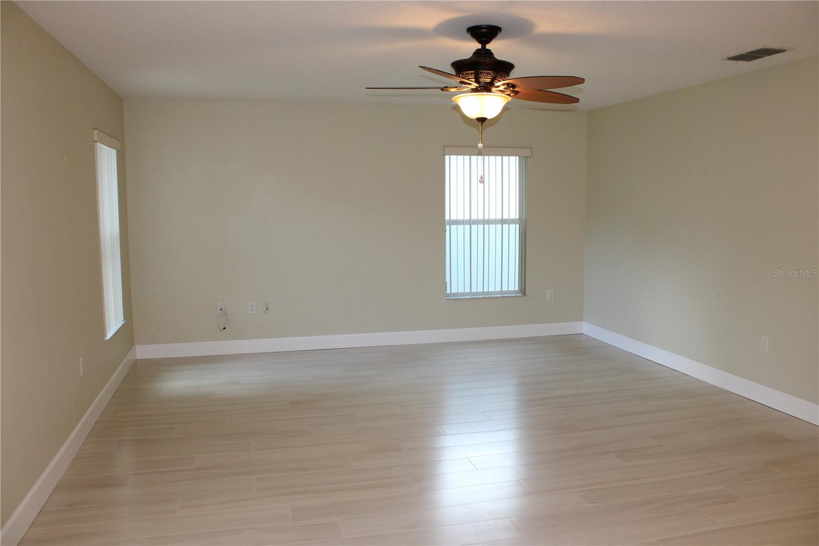 Image 4 of 26 For 519 Aeolian Drive
