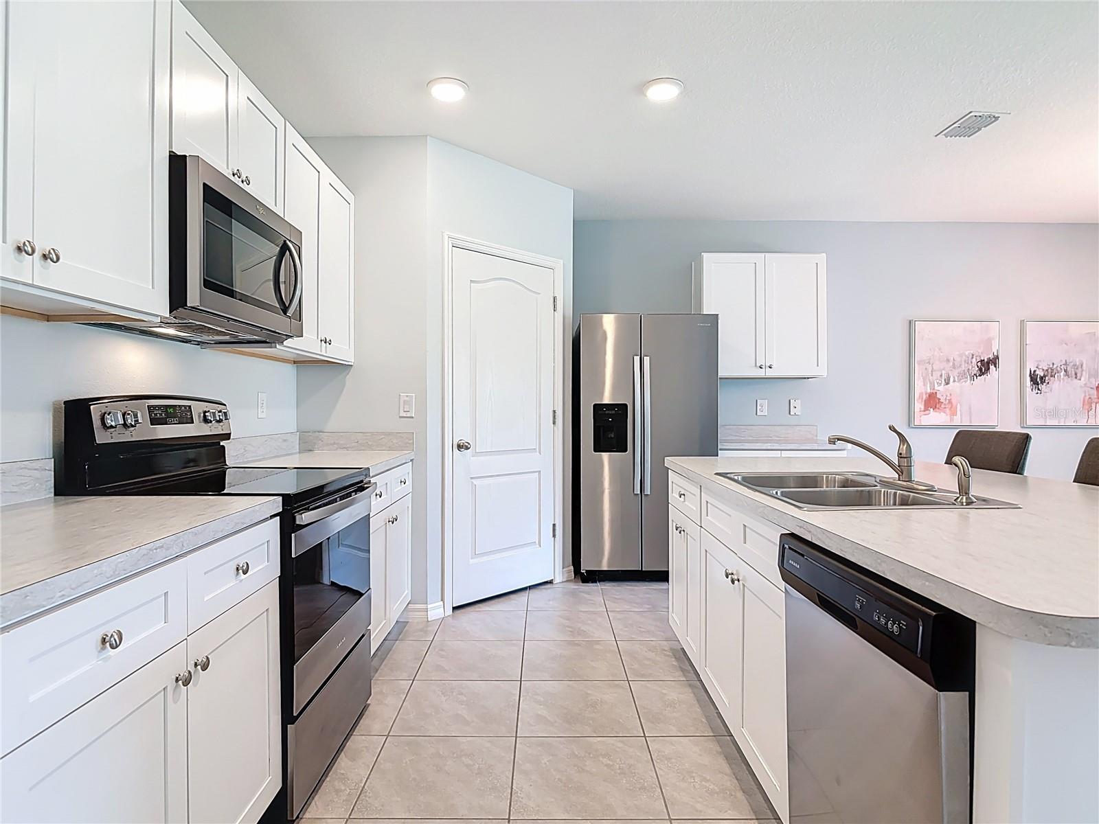 Image 15 of 63 For 3073 Gibraltar Boulevard