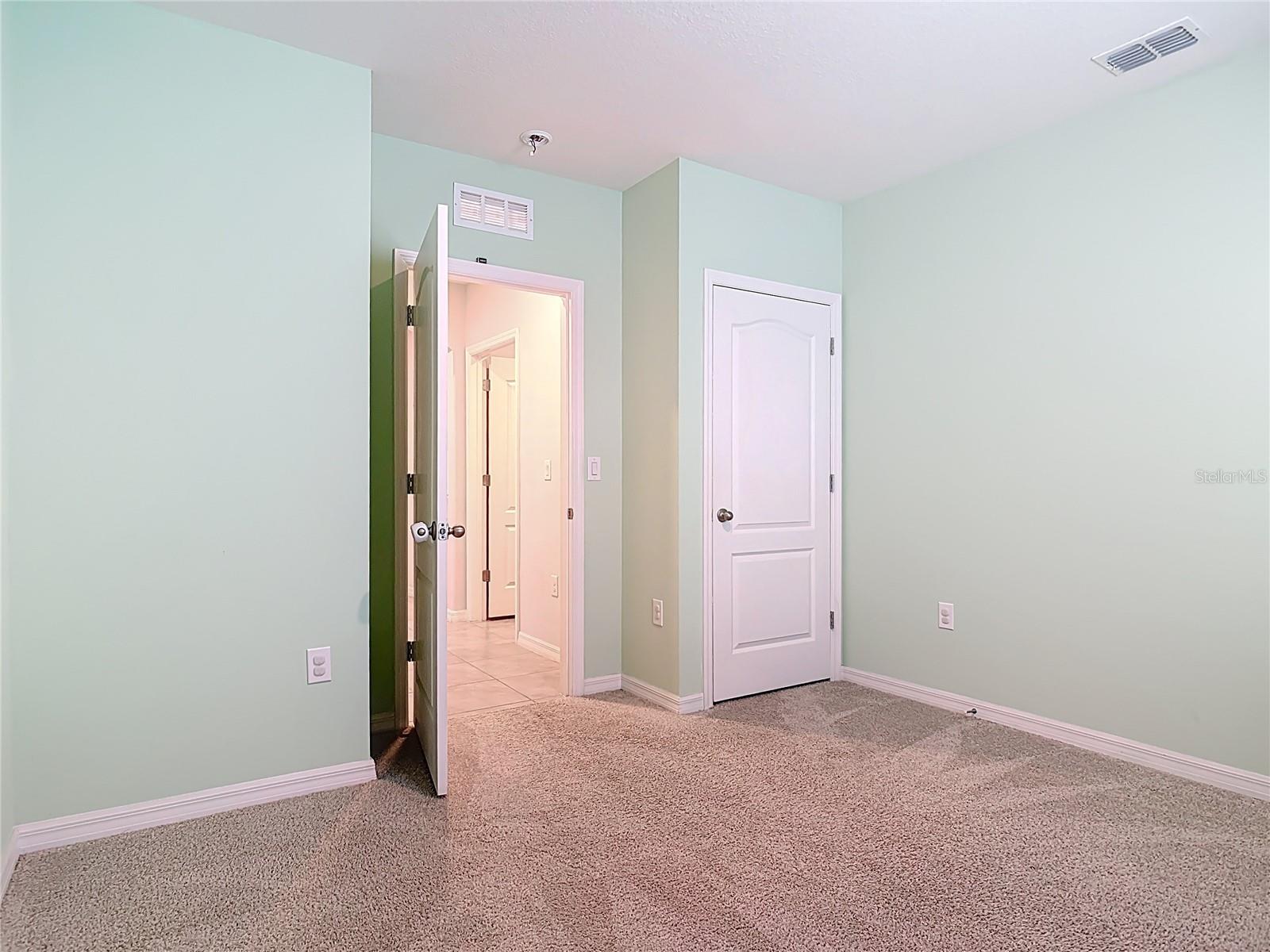 Image 42 of 63 For 3073 Gibraltar Boulevard