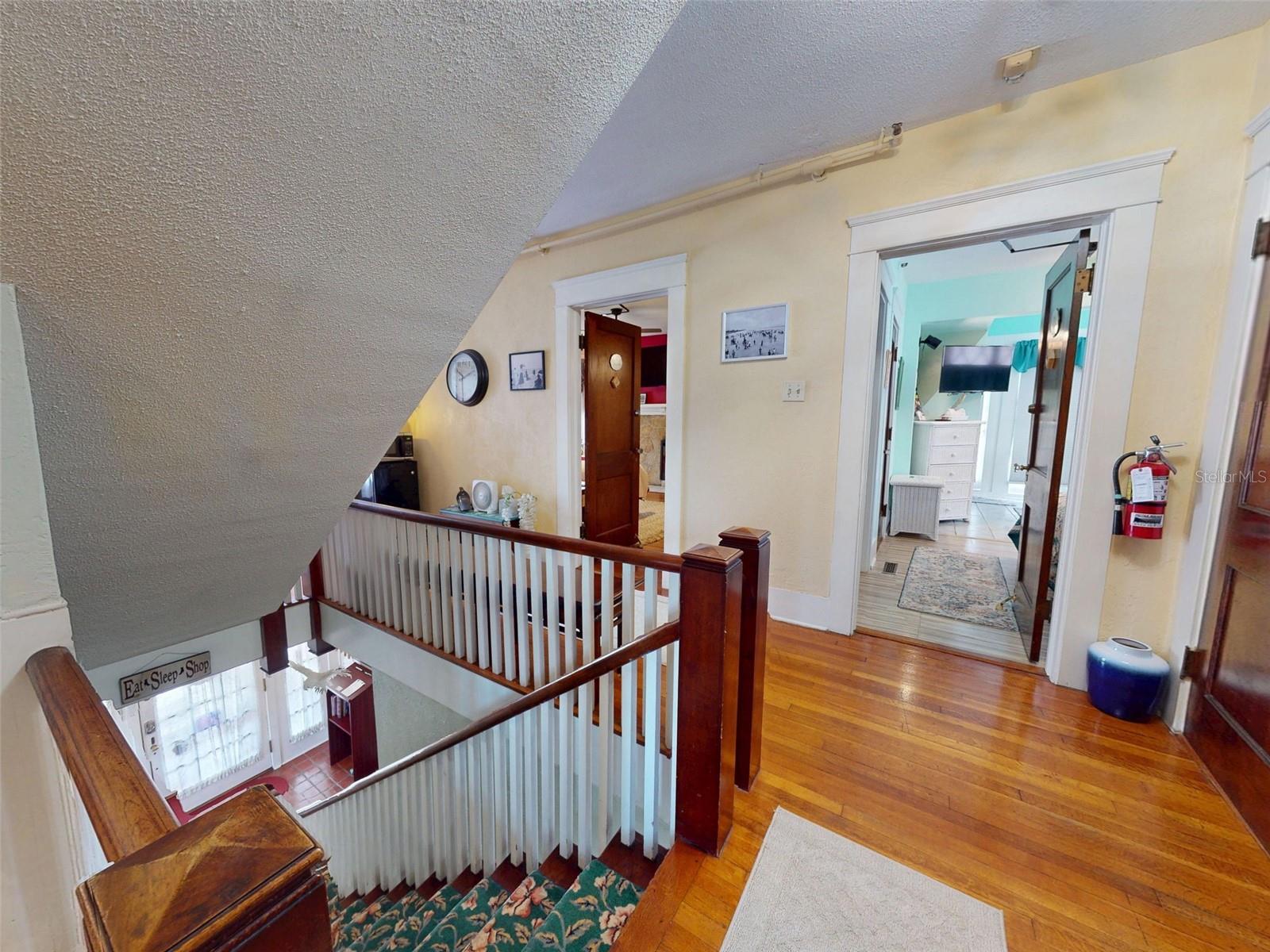 Image 42 of 100 For 544 Palmetto Avenue