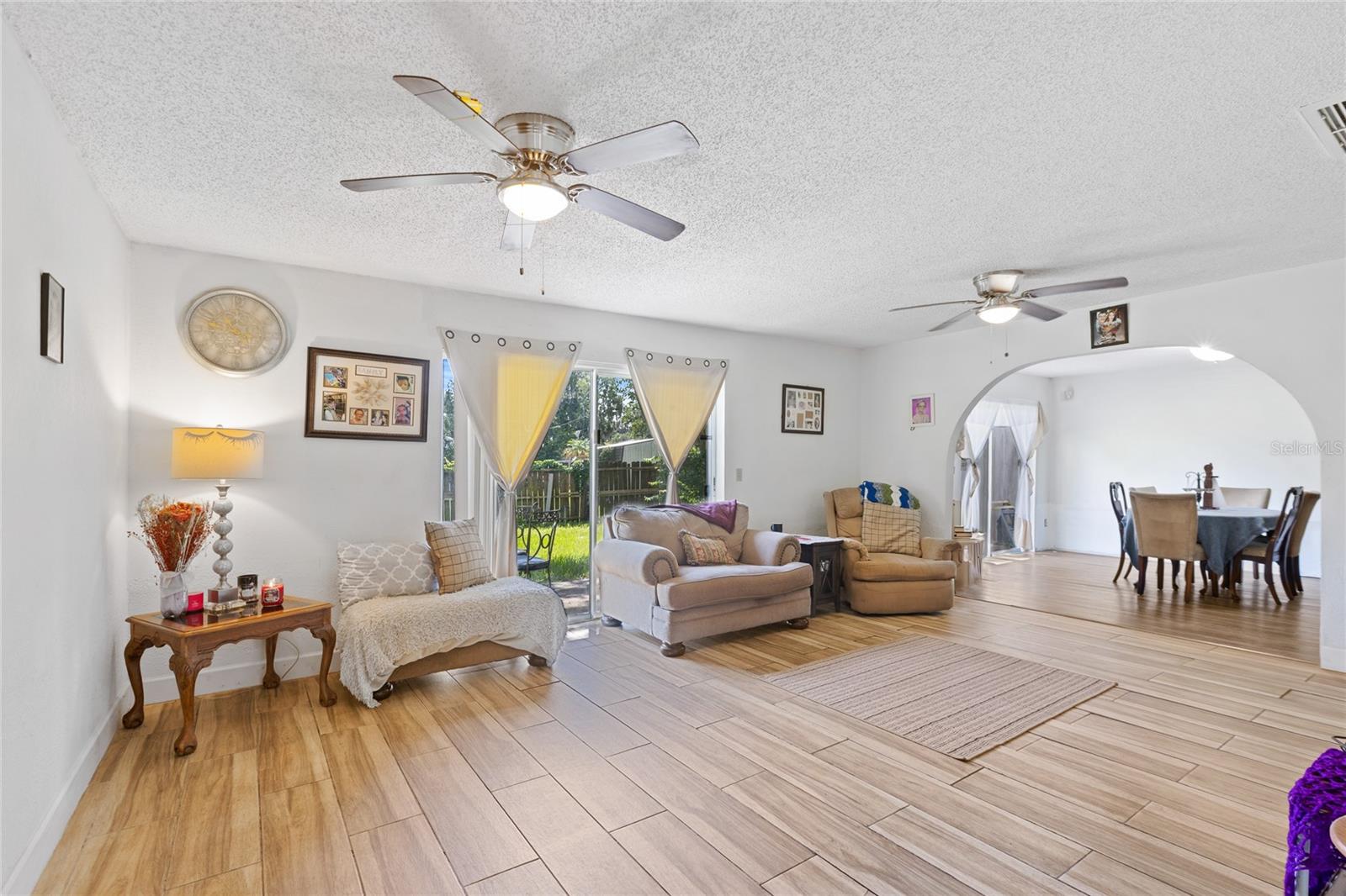 Image 4 of 30 For 1865 Orange Tree Drive