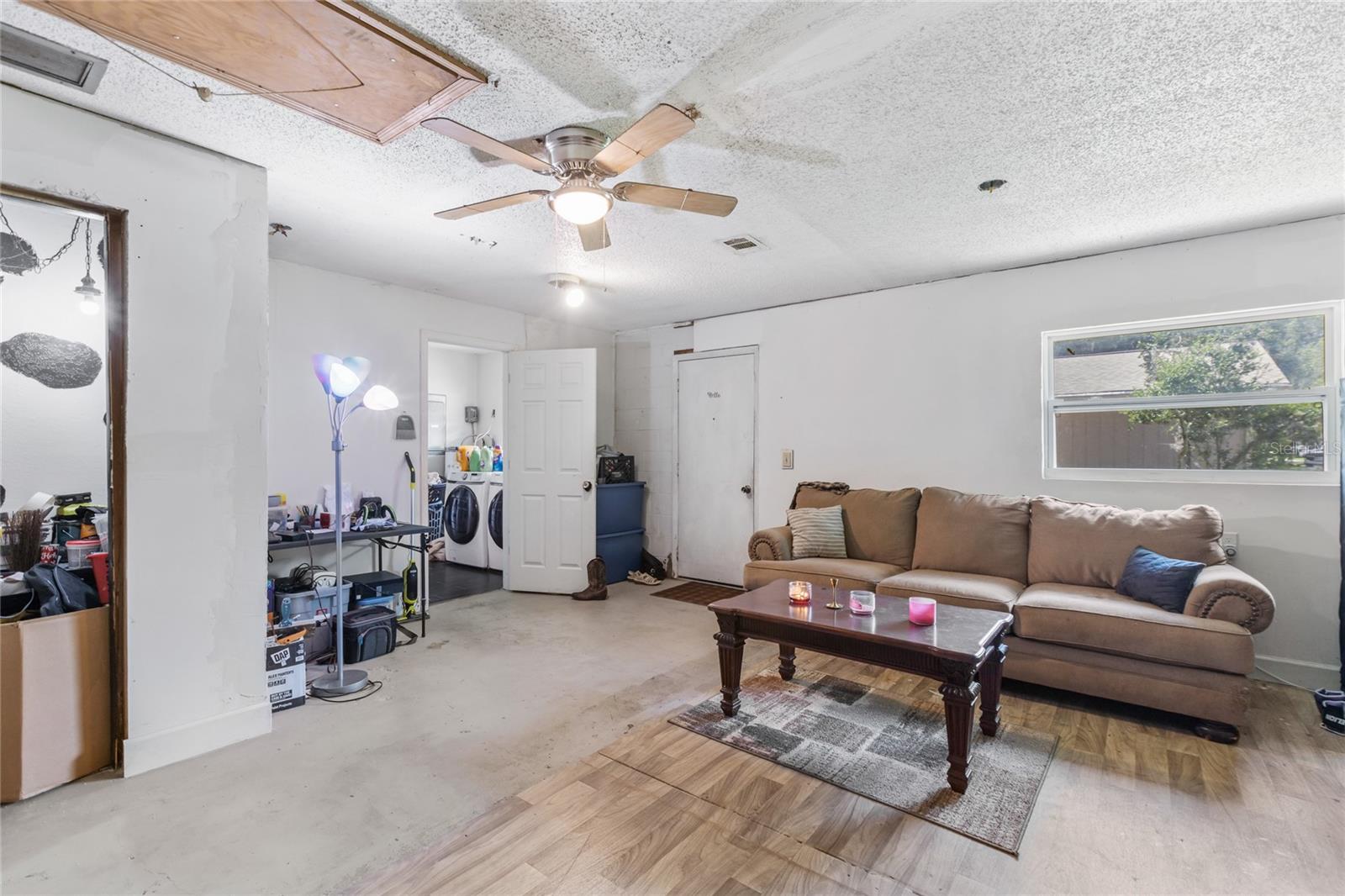 Image 9 of 30 For 1865 Orange Tree Drive