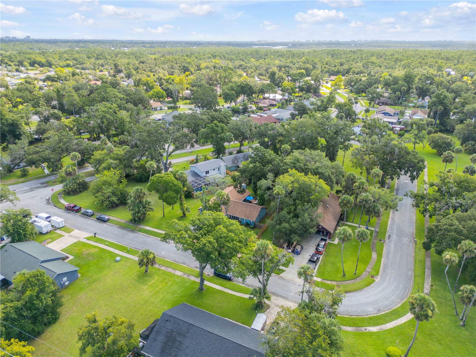 Image 47 of 49 For 487 Dawnview Square