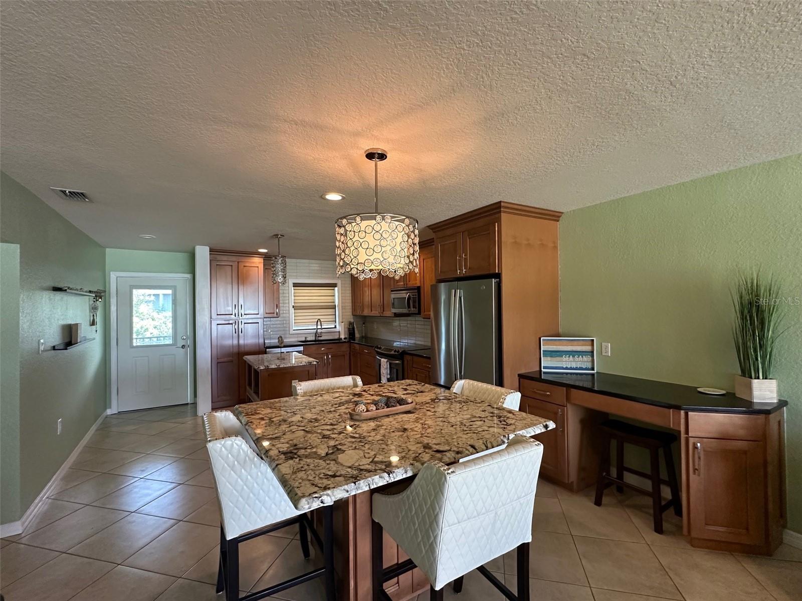 Image 6 of 44 For 2100 Peninsula Avenue 3050