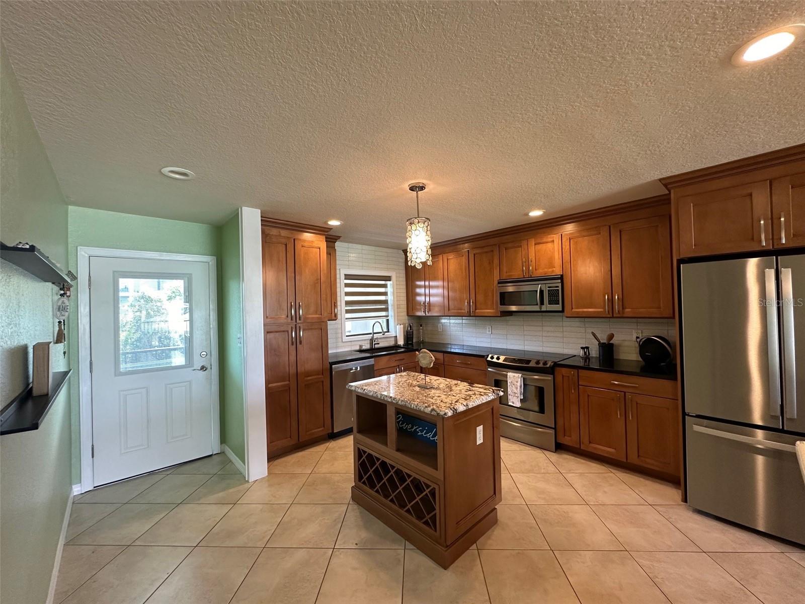Image 8 of 44 For 2100 Peninsula Avenue 3050