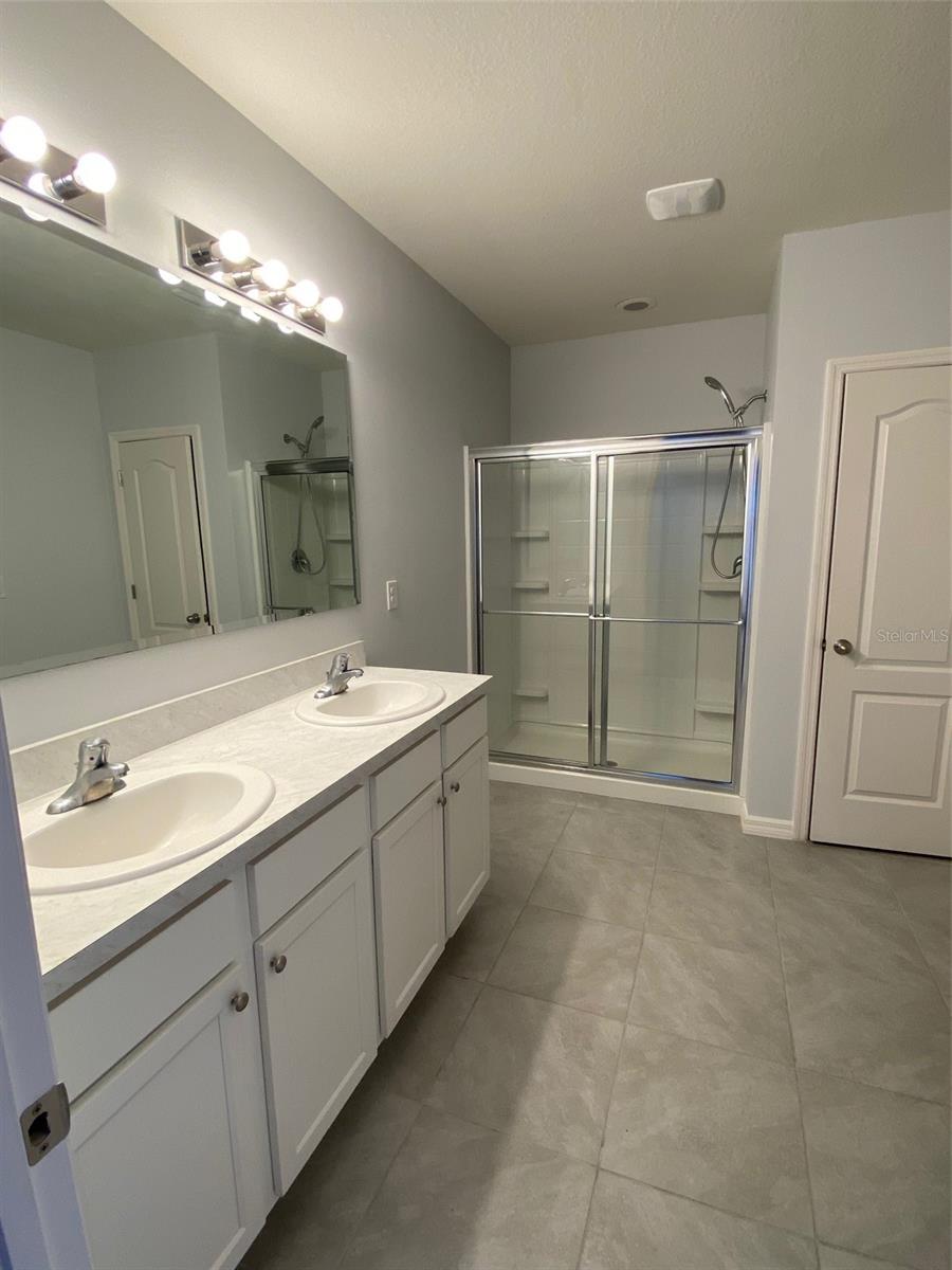 Image 11 of 22 For 3037 Gibraltar Boulevard
