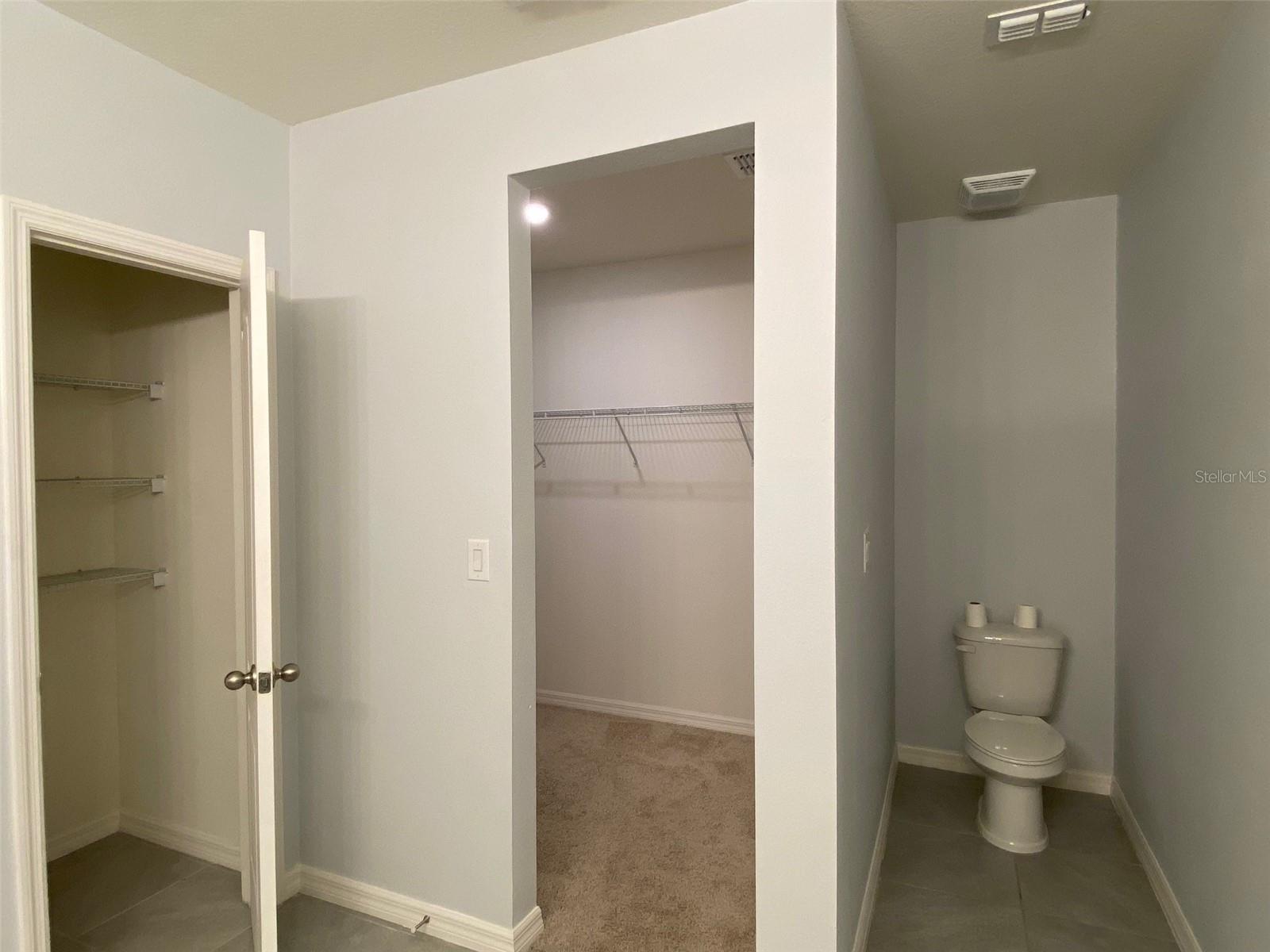 Image 12 of 22 For 3037 Gibraltar Boulevard