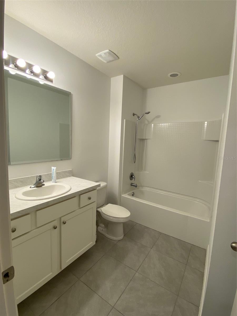 Image 16 of 22 For 3037 Gibraltar Boulevard
