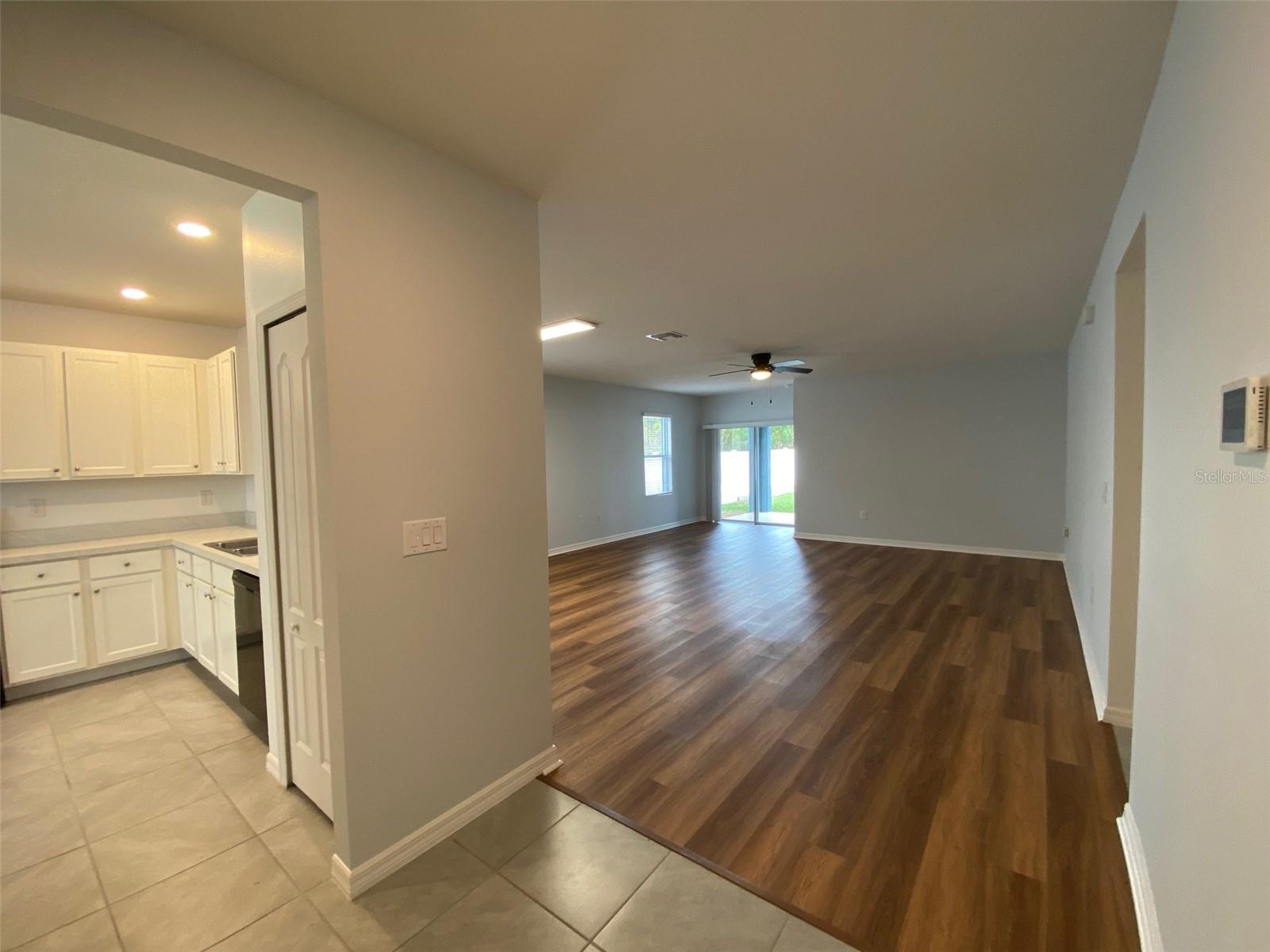 Image 3 of 22 For 3037 Gibraltar Boulevard