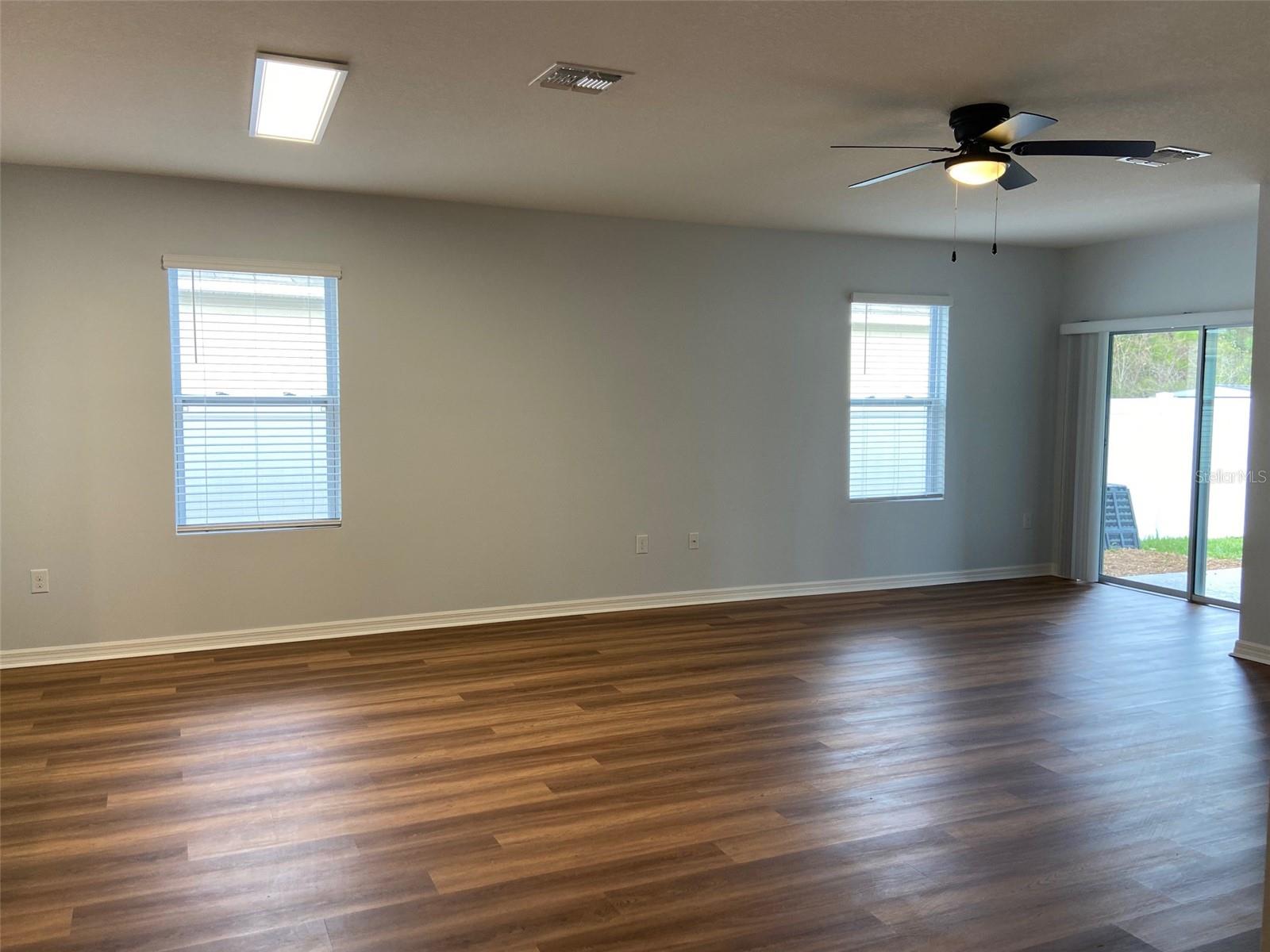 Image 7 of 22 For 3037 Gibraltar Boulevard