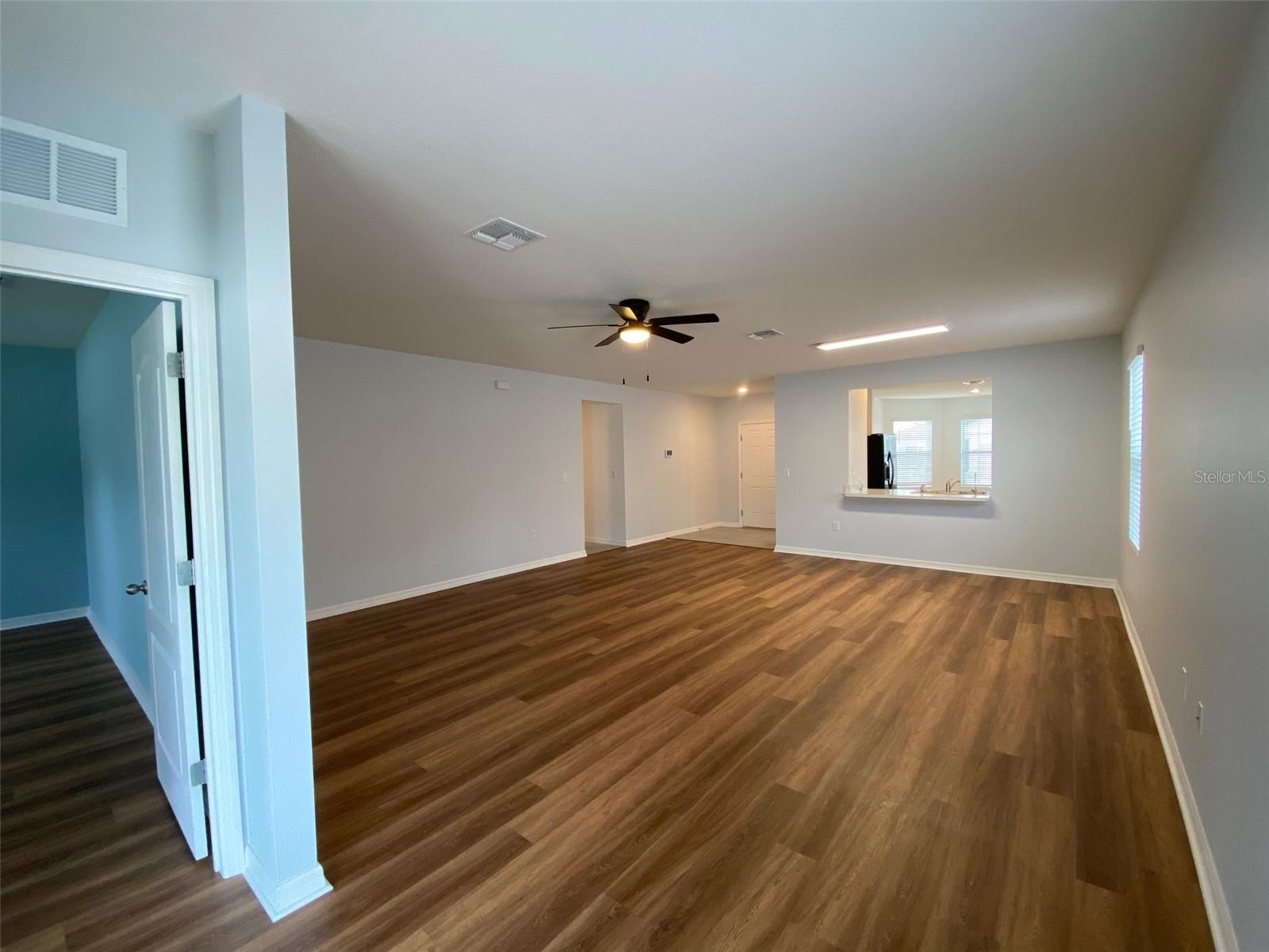 Image 9 of 22 For 3037 Gibraltar Boulevard