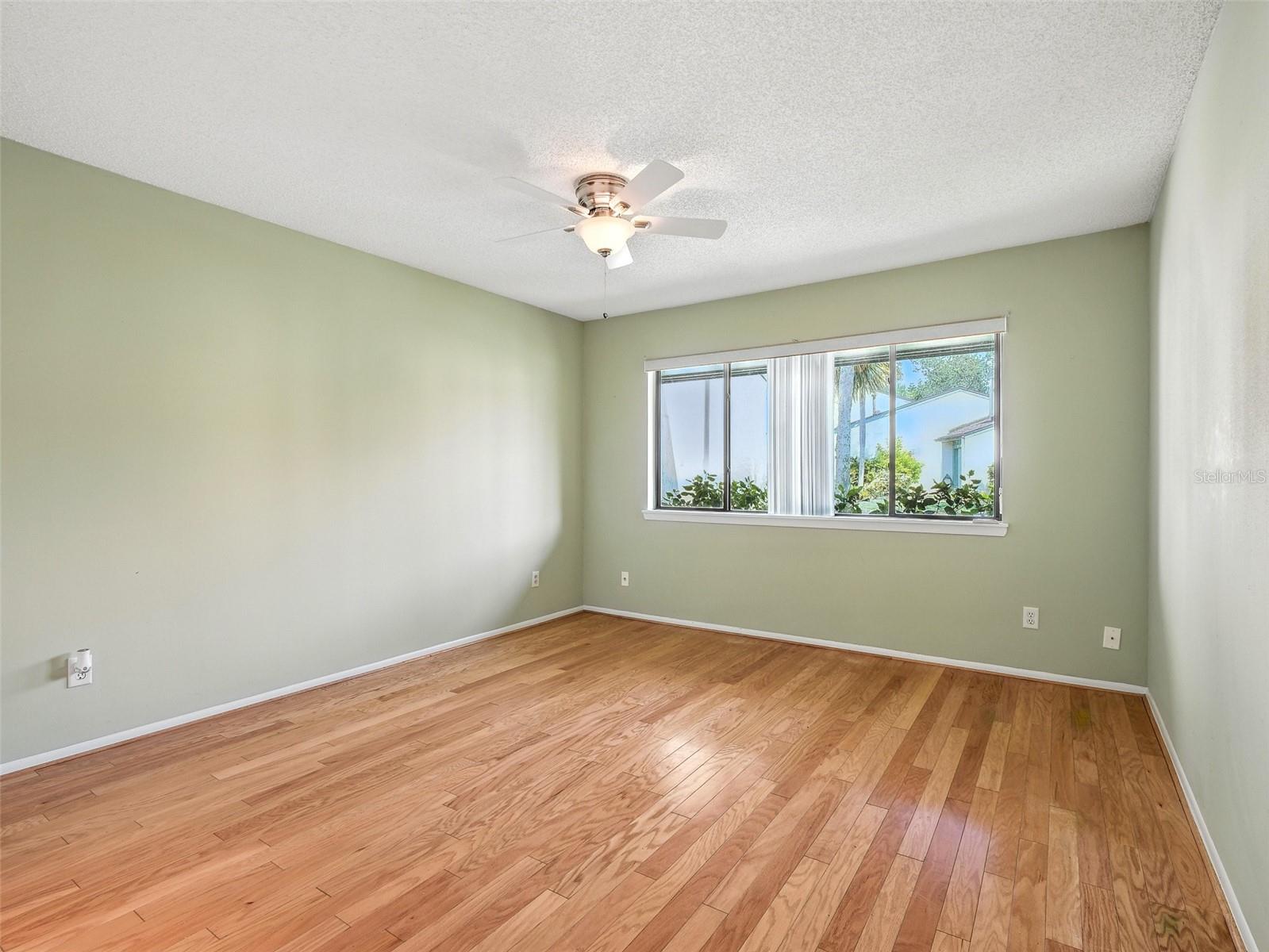 Image 16 of 47 For 191 Club House Boulevard