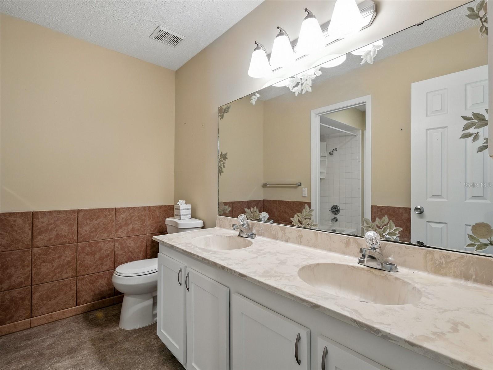 Image 18 of 47 For 191 Club House Boulevard
