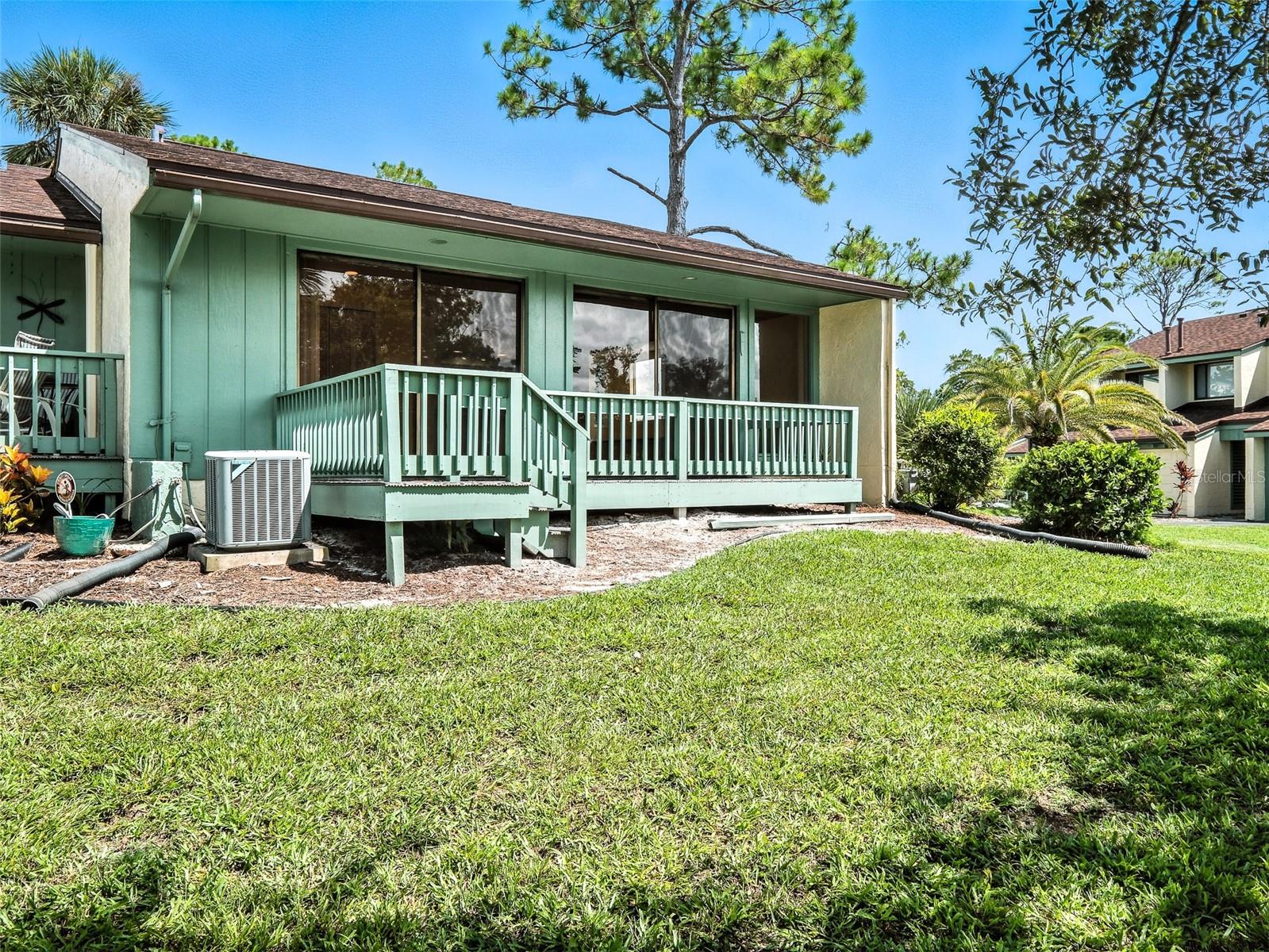 Image 32 of 47 For 191 Club House Boulevard