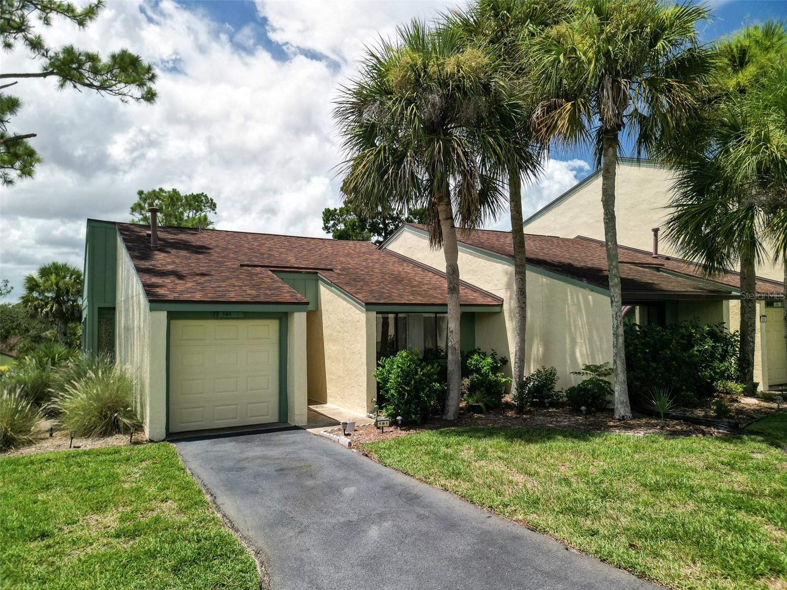 Image 35 of 47 For 191 Club House Boulevard