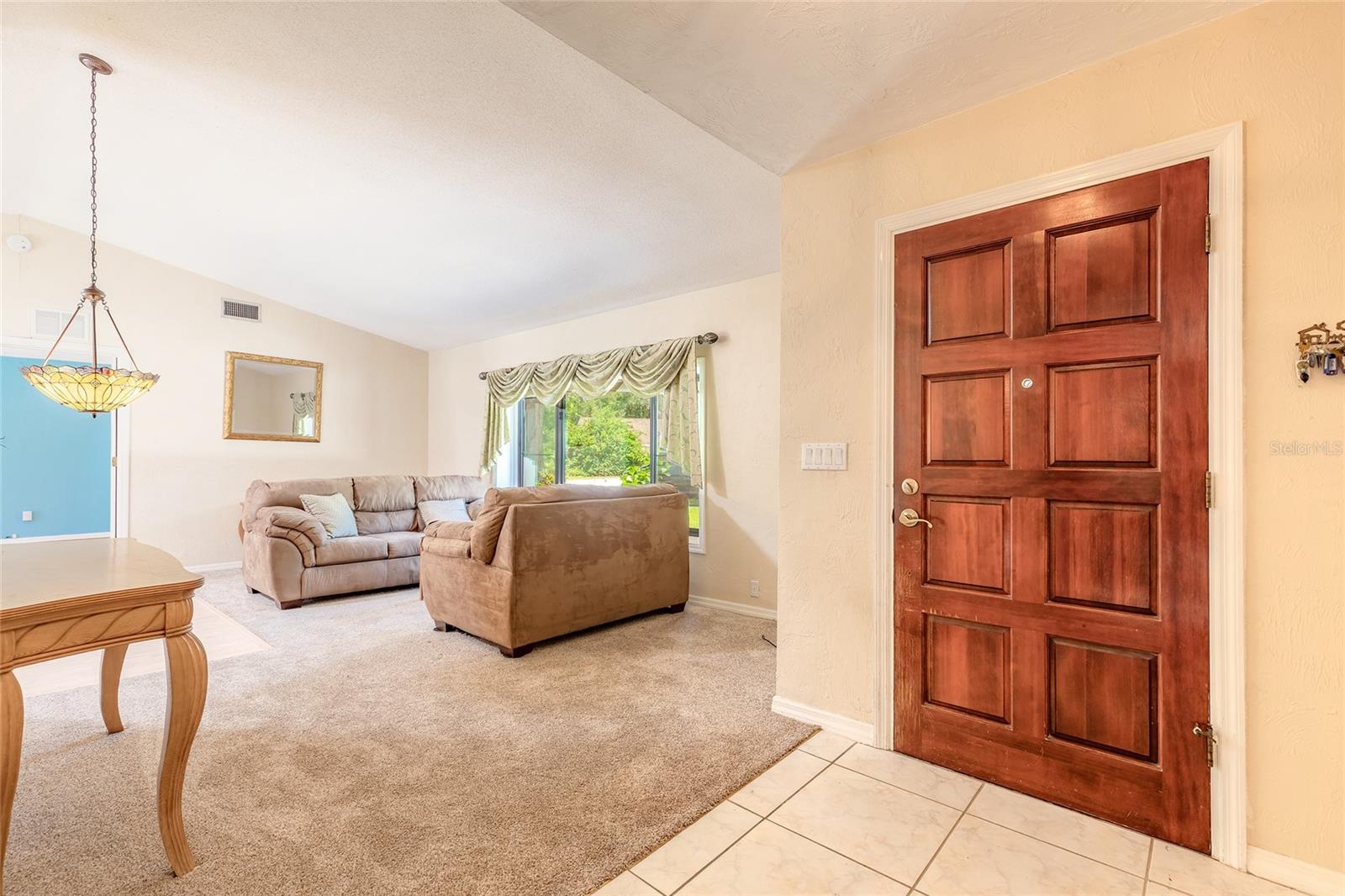 Image 6 of 43 For 437 Woodstock Drive