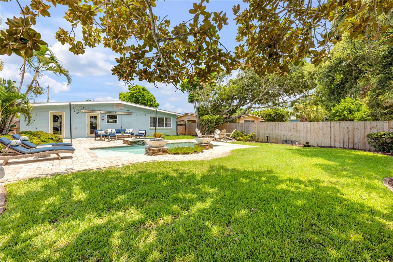 Image 33 of 59 For 704 Horton Street